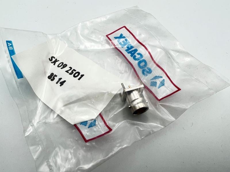 SX092501 - CONNECTEUR