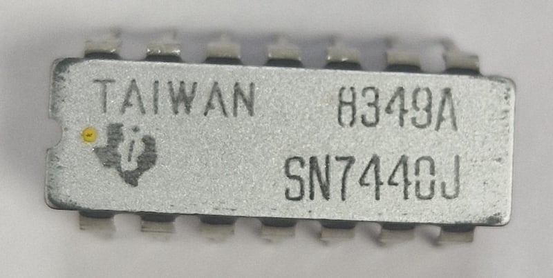 SN7440J - Double NAND 4 inputs “buffer DIP 14