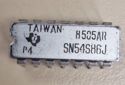 SN54S86J - Military-grade 4-channel XOR gate, operating from -55 to 125°C, in a 14-pin CDIP (J) package.