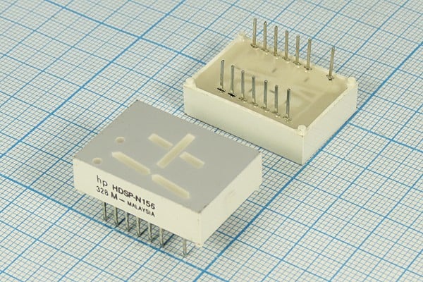 HDSP-N156 - AFFICHEUR 0.8" OV/FL ROUGE 18DIP
