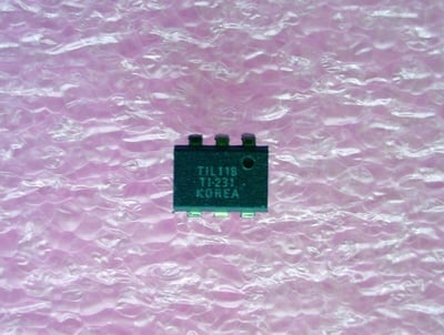TIL118 - OPTOCOUPLEURS DE SORTIE DE TRANSISTOR