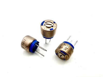 P8PY 220R 10% - POTENTIOMETRE GAMME MILITAIRE 220R 10% 8.5MM