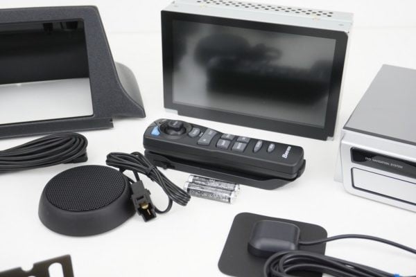 Kit GPS DVD Autoradio écran d'origine pour Nissan Navara - Pathfinder KE270EB000